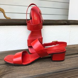 Vintage Pappagallo red sandals